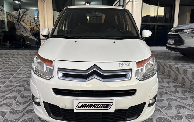 imagem-https://www.socarrao.com.br/sc-vehicle-images-prod/4372433/1792167532619-8263824_1_B_c43f4206f5.jpeg