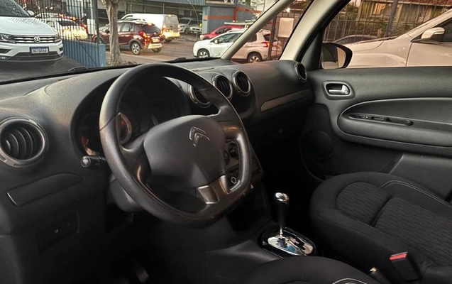 imagem-https://www.socarrao.com.br/sc-vehicle-images-prod/4372433/1792167532628-8263824_6_B_168531073e.jpeg
