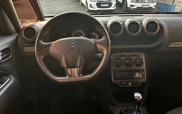 imagem-https://www.socarrao.com.br/sc-vehicle-images-prod/4372433/1792167532634-8263824_9_B_66aba70ae0.jpeg