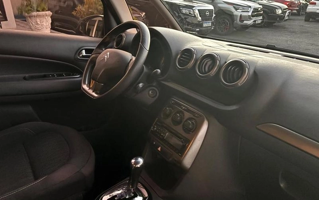 imagem-https://www.socarrao.com.br/sc-vehicle-images-prod/4372433/1792167532640-8263824_13_B_ed91a3ef7b.jpeg