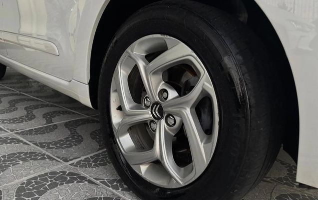 imagem-https://www.socarrao.com.br/sc-vehicle-images-prod/4372433/1792167532643-8263824_15_B_3d7933d488.jpeg