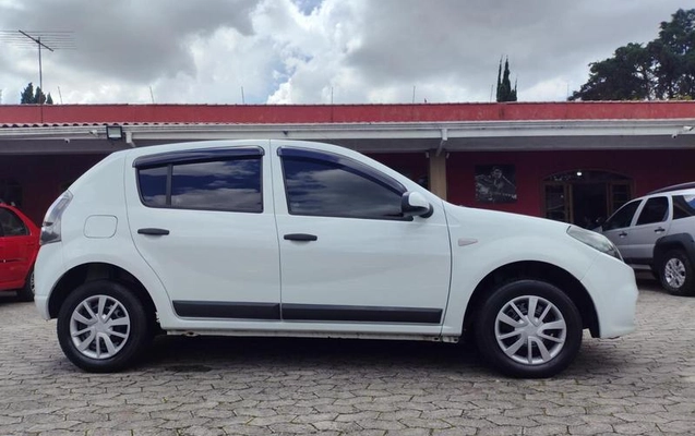 imagem-https://www.socarrao.com.br/sc-vehicle-images-prod/4372538/1792169216755-8575604_12_B_b944096b1f.jpeg