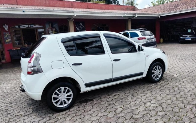 imagem-https://www.socarrao.com.br/sc-vehicle-images-prod/4372538/1792169216782-8575604_11_B_0e59fd7383.jpeg