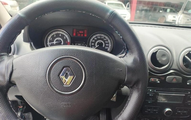 imagem-https://www.socarrao.com.br/sc-vehicle-images-prod/4372538/1792169216785-8575604_20_B_133537368a.jpeg