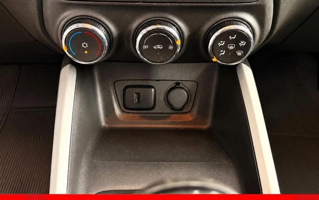 imagem-https://www.socarrao.com.br/sc-vehicle-images-prod/4372543/1792177322128-8576510_17_B_9db5ae144b.jpeg