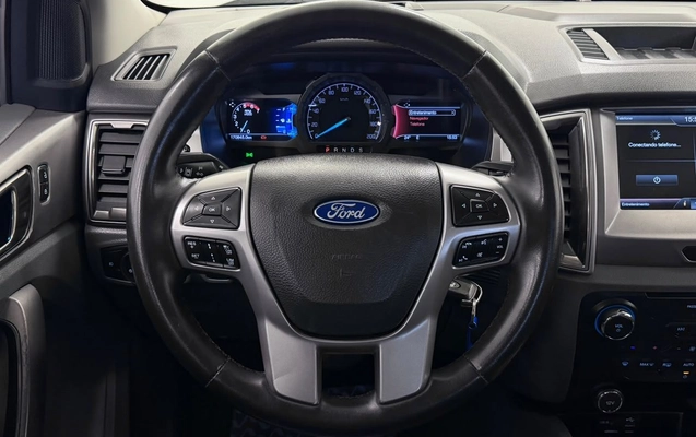 imagem-https://www.socarrao.com.br/sc-vehicle-images-prod/4372565/1792169023943-711ee989ddba429398e0fbcd79bfe3e3_1792095490724.jpg