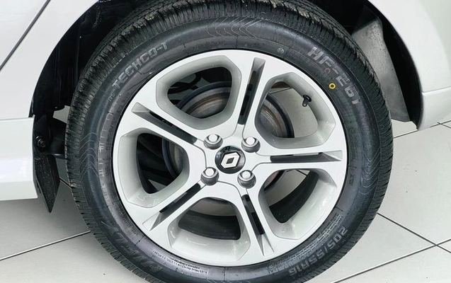 imagem-https://www.socarrao.com.br/sc-vehicle-images-prod/4372630/1792699203648-8577809_18_B_e00ff01445.jpeg
