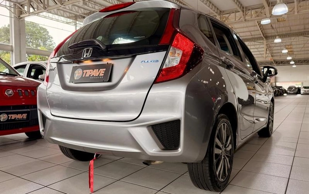 imagem-https://www.socarrao.com.br/sc-vehicle-images-prod/4372644/1792691566684-8571575_5_B_dd63b3f4b5.jpeg