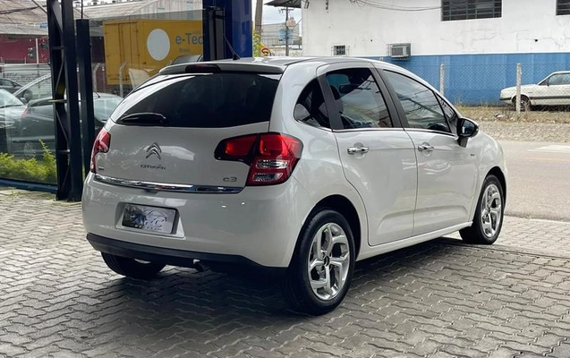 imagem-https://www.socarrao.com.br/sc-vehicle-images-prod/4372645/1792169591393-8567057_5_B_d90660c305.jpeg