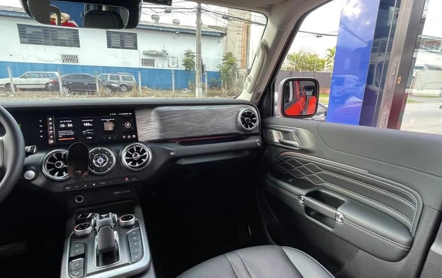 imagem-https://www.socarrao.com.br/sc-vehicle-images-prod/4372649/1792169812343-8551957_13_B_cd79ab8fd3.jpeg