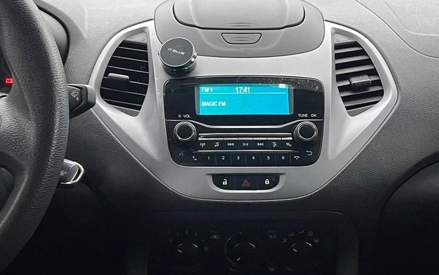 imagem-https://www.socarrao.com.br/sc-vehicle-images-prod/4372652/1792169781612-8560799_8_B_66f6919994.jpeg