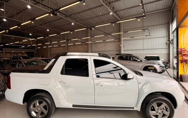 imagem-https://www.socarrao.com.br/sc-vehicle-images-prod/4372653/1792169787681-d63344ee-4f05-4997-867a-66212e4e82d7.jpg