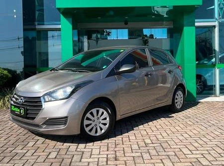 Hyundai HB20 2016 Prata — foto 1 de 3