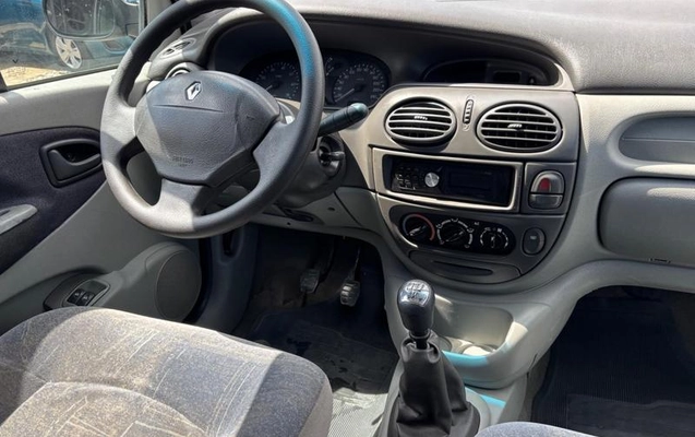 imagem-https://www.socarrao.com.br/sc-vehicle-images-prod/4372714/1792170054868-8572882_17_B_4dc7c6dd45.jpeg