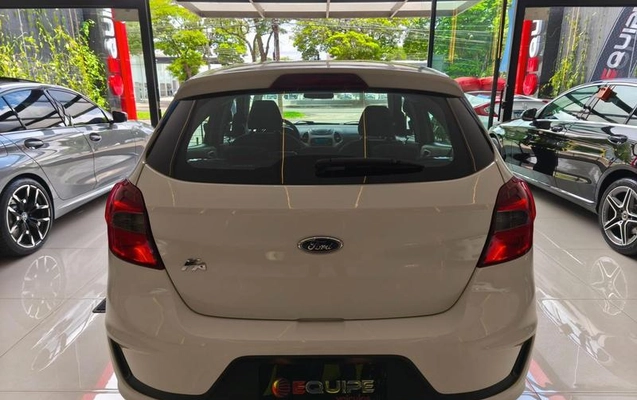 imagem-https://www.socarrao.com.br/sc-vehicle-images-prod/4372732/1792170162594-8469324_5_B_d0ad9452f8.jpeg