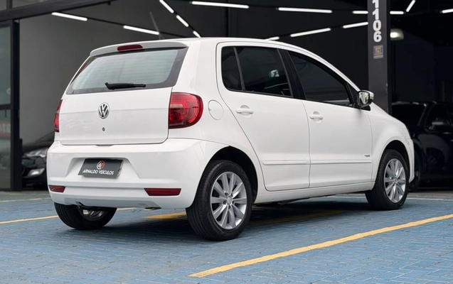 imagem-https://www.socarrao.com.br/sc-vehicle-images-prod/4372765/1792170744967-gb-8e71274.jpeg