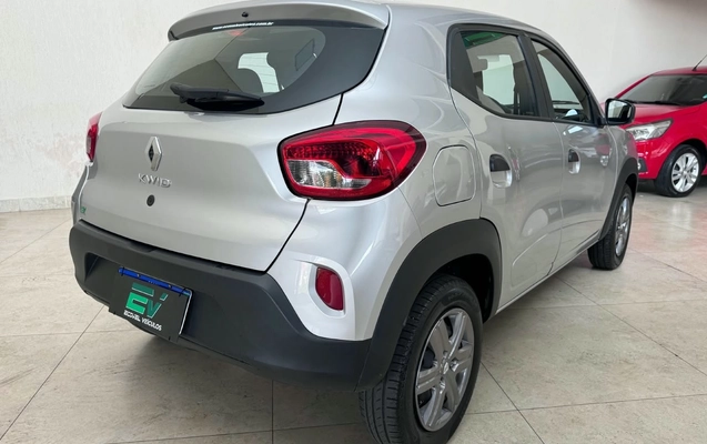 imagem-https://www.socarrao.com.br/sc-vehicle-images-prod/4372805/1792170966102-f6218e30-aa82-4c88-a4dc-5577f6172257.jpg