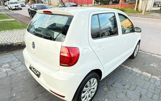 imagem-https://www.socarrao.com.br/sc-vehicle-images-prod/4372818/1792171225505-8578019_9_B_728424e3e4.jpeg