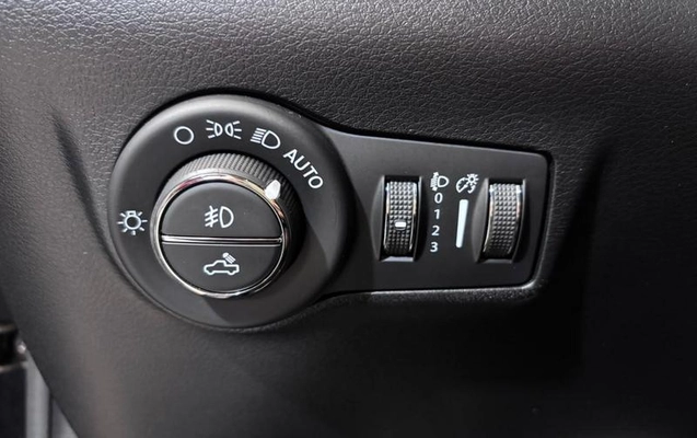 imagem-https://www.socarrao.com.br/sc-vehicle-images-prod/4372862/1792686558232-8578115_14_B_55e9ed635a.jpeg