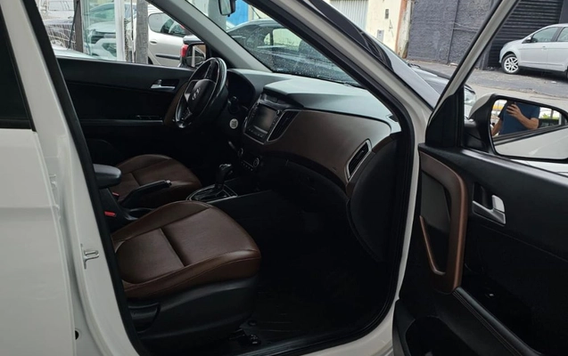 imagem-https://www.socarrao.com.br/sc-vehicle-images-prod/4372876/1792616810208-gb-02292bc.jpeg