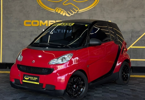 smart fortwo 2011 Vermelho — foto 1 de 3