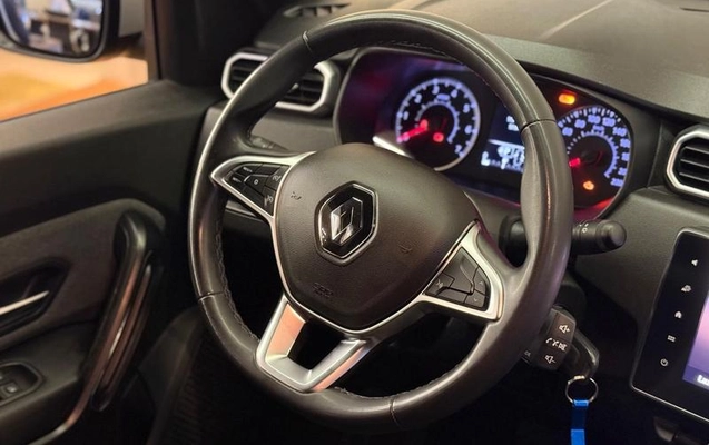 imagem-https://www.socarrao.com.br/sc-vehicle-images-prod/4372925/1792172005442-8507719_5_B_090fc1db57.jpeg