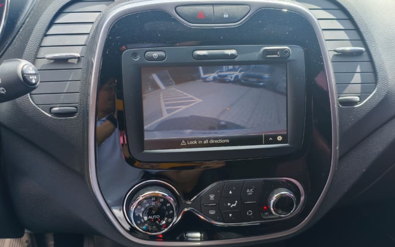 imagem-https://www.socarrao.com.br/sc-vehicle-images-prod/4373020/1792172334995-aW4gMDQuanBlZw.jpeg