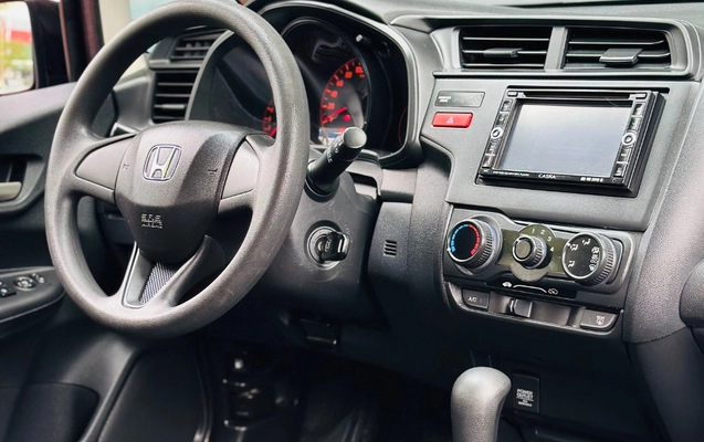 imagem-https://www.socarrao.com.br/sc-vehicle-images-prod/4373029/1792172528278-gb-e95cdb3.jpeg
