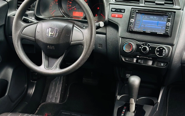 imagem-https://www.socarrao.com.br/sc-vehicle-images-prod/4373029/1792172528283-gb-79961a3.jpeg