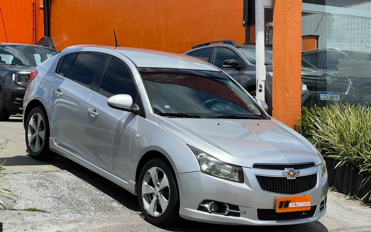 Chevrolet Cruze 2013 Prata — foto 1 de 3