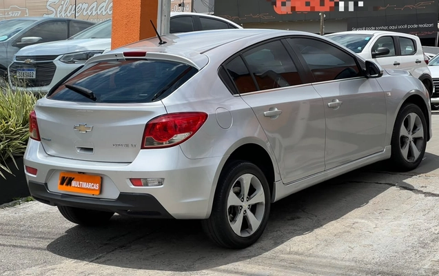 imagem-https://www.socarrao.com.br/sc-vehicle-images-prod/4373043/1792172591621-V2hhdHNBcHAgSW1hZ2UgMjAyNi0xMC0xNiBhdCAxMS41Mi40OC5qcGVn.jpeg