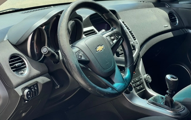 imagem-https://www.socarrao.com.br/sc-vehicle-images-prod/4373043/1792172591970-V2hhdHNBcHAgSW1hZ2UgMjAyNi0xMC0xNiBhdCAxMS41Mi41Ny5qcGVn.jpeg