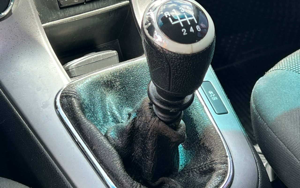imagem-https://www.socarrao.com.br/sc-vehicle-images-prod/4373043/1792172592044-V2hhdHNBcHAgSW1hZ2UgMjAyNi0xMC0xNiBhdCAxMS41Mi41Ni5qcGVn.jpeg