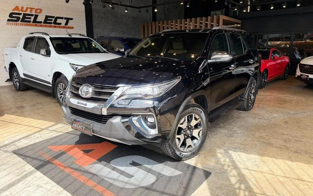 imagem-https://www.socarrao.com.br/sc-vehicle-images-prod/4373055/1792598052845-8578201_0_B_ec074baae9.jpeg