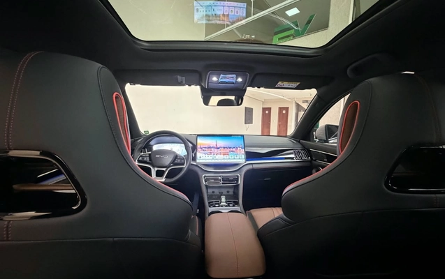 imagem-https://www.socarrao.com.br/sc-vehicle-images-prod/4373062/1792172707176-e756d049-384a-4575-bc8d-46062cc7c27a.jpg