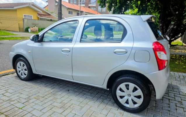 imagem-https://www.socarrao.com.br/sc-vehicle-images-prod/4373176/1792172978607-25c500e1-9045-4912-8e43-dd1bff38eadd.jpeg
