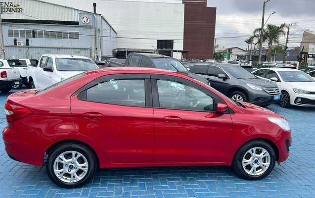 imagem-https://www.socarrao.com.br/sc-vehicle-images-prod/4373197/1792173170767-eb045583d0d74c18b9f6b2b9f82b811c_1792173060614.jpg