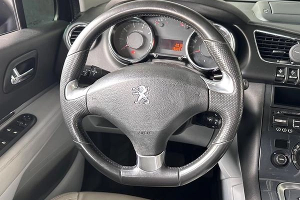 imagem-https://www.socarrao.com.br/sc-vehicle-images-prod/4373348/1792179399484-8578377_17_B_f686d699a2.jpeg