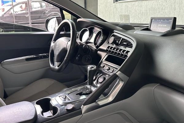 imagem-https://www.socarrao.com.br/sc-vehicle-images-prod/4373348/1792179399488-8578377_19_B_f495d9195c.jpeg