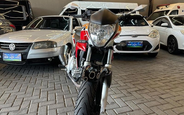 imagem-https://www.socarrao.com.br/sc-vehicle-images-prod/4373369/1792174014777-8572225_5_B_765afca2cd.jpeg