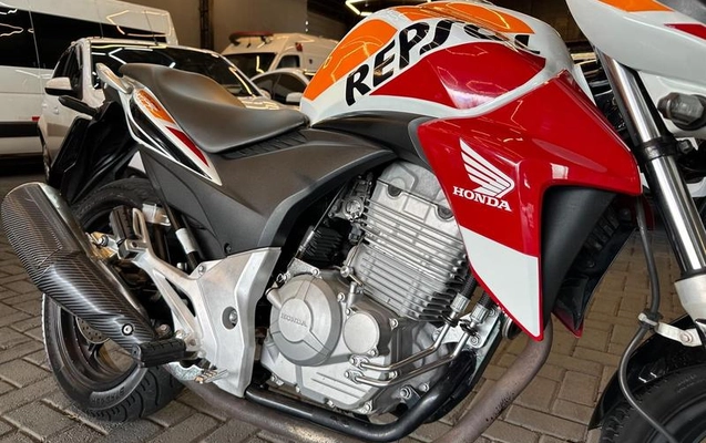 imagem-https://www.socarrao.com.br/sc-vehicle-images-prod/4373369/1792174014784-8572225_10_B_84cd37ffb4.jpeg