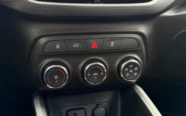imagem-https://www.socarrao.com.br/sc-vehicle-images-prod/4373449/1792174367529-V2hhdHNBcHAgSW1hZ2UgMjAyNi0xMC0xNiBhdCAxNC41MS4zMiAoMSkuanBlZw.jpeg