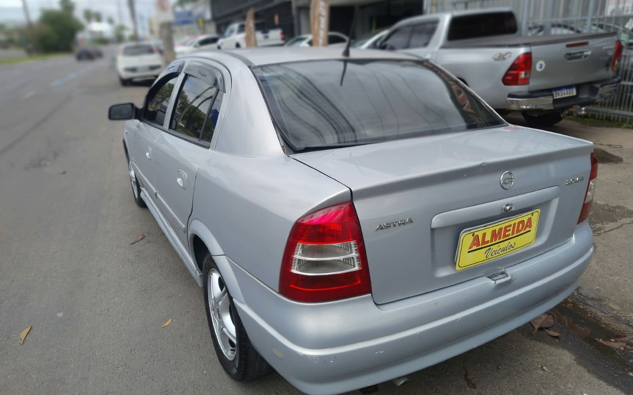 imagem-https://www.socarrao.com.br/sc-vehicle-images-prod/4373474/1792184167196-SU1HLTIwMjYxMDE2LVdBMDA1NS5qcGc.jpg