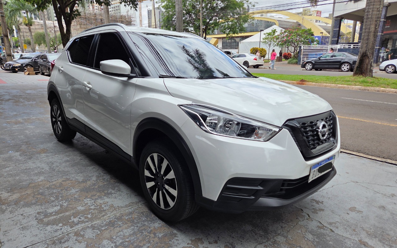 imagem-https://www.socarrao.com.br/sc-vehicle-images-prod/4373526/1792174693597-MTAwMDc2OTY1OS5qcGc.jpg