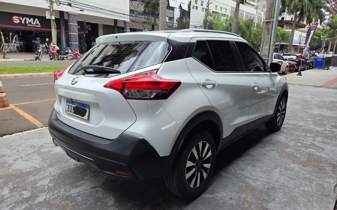 imagem-https://www.socarrao.com.br/sc-vehicle-images-prod/4373526/1792174693710-MTAwMDc2OTY2MC5qcGc.jpg