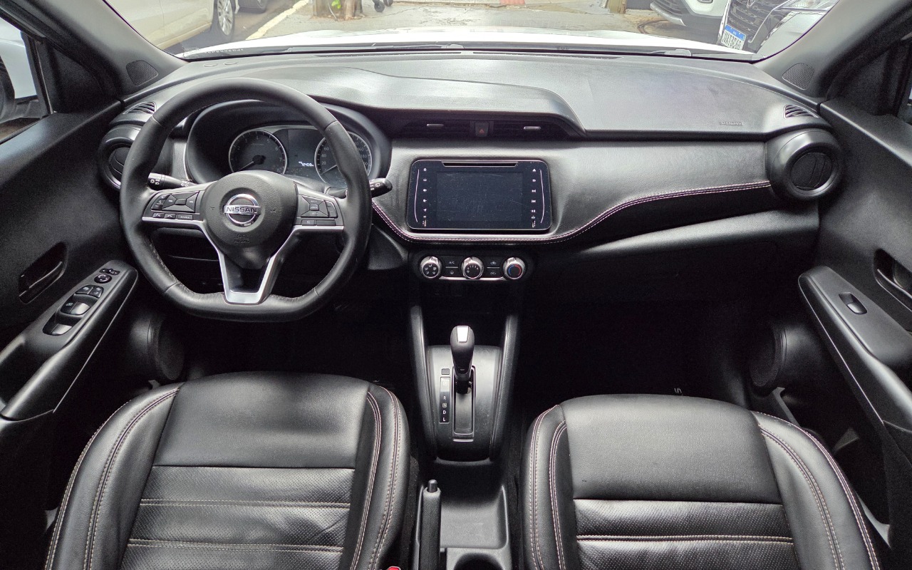 imagem-https://www.socarrao.com.br/sc-vehicle-images-prod/4373526/1792174693950-MTAwMDc2OTY2Ni5qcGc.jpg
