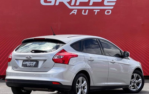 imagem-https://www.socarrao.com.br/sc-vehicle-images-prod/4373549/1792175022567-8520322_3_B_b072451591.jpeg
