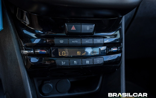 imagem-https://www.socarrao.com.br/sc-vehicle-images-prod/4373550/1792175027663-003_77d958aceac57efd6de72e09765c6ae6.jpg