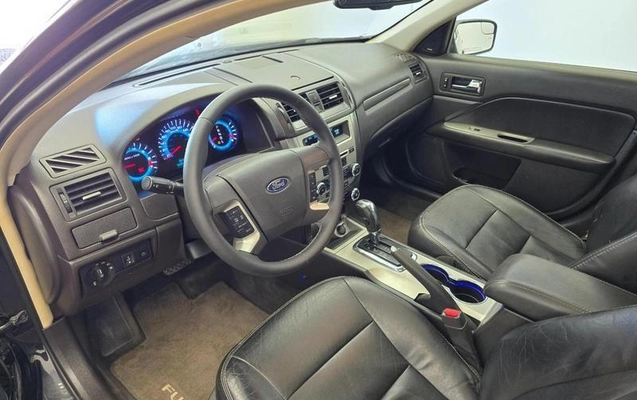 imagem-https://www.socarrao.com.br/sc-vehicle-images-prod/4373562/1792504986979-7979575_15_B_05be8449b9.jpeg