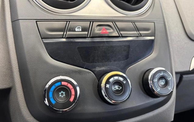 imagem-https://www.socarrao.com.br/sc-vehicle-images-prod/4373644/1792175207404-8427136_21_B_f84a99948f.jpeg